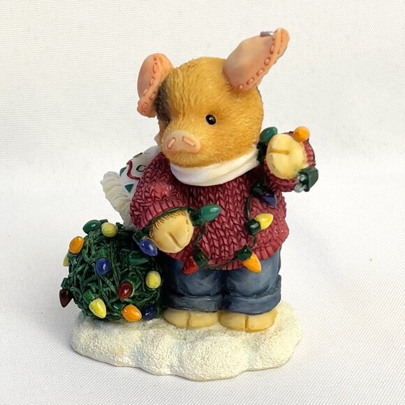 Enesco “Mary Mary Had a Farm” Figurine Pig Tangled in Christmas Lights 1997 - Picture 3 of 12